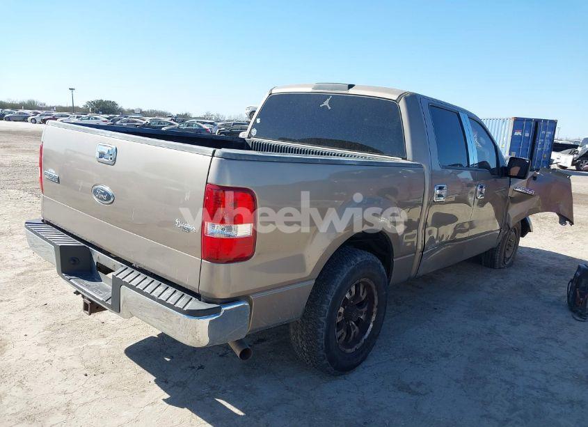 Photo 4 of 2004 Ford F-150 XLT (VIN 1FTRW12W44KD39562)
