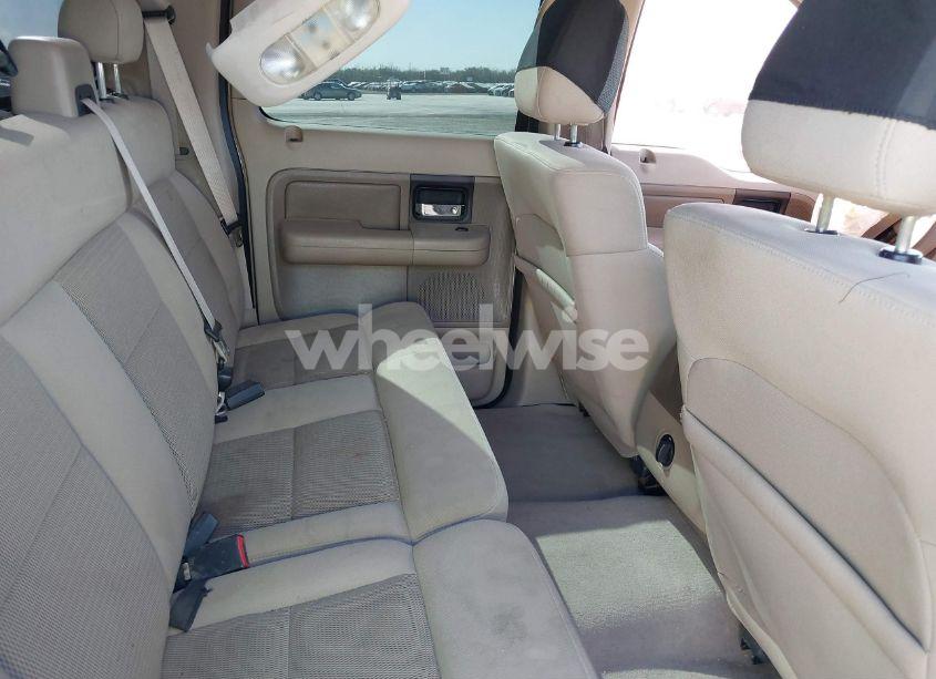 Photo 8 of 2004 Ford F-150 XLT (VIN 1FTRW12W44KD39562)