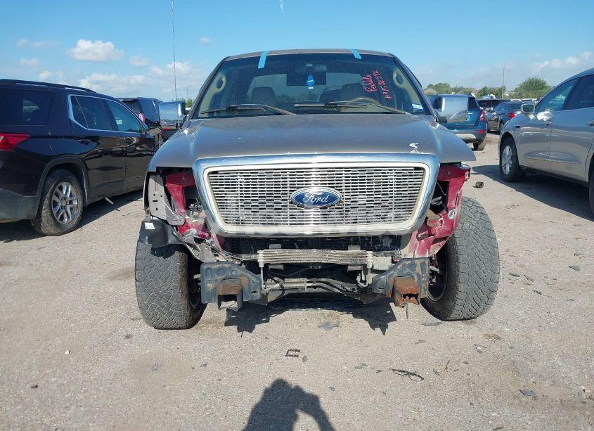 Photo 6 of 2005 Ford F-150 XLT (VIN 1FTRW12W45KC33940)