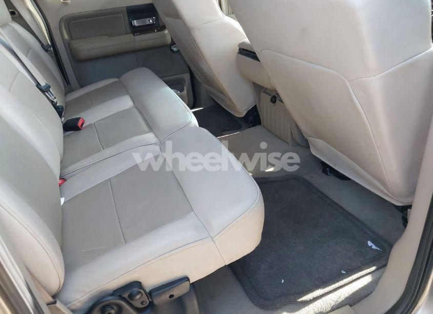 Photo 8 of 2005 Ford F-150 XLT (VIN 1FTRW12W45KC33940)