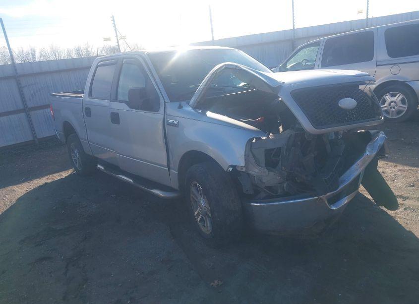 2006 Ford F-150 XLT (VIN 1FTRW12W56FA68829) main photo