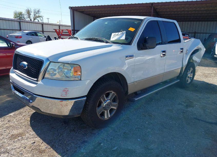 Photo 2 of 2007 Ford F-150 XLT (VIN 1FTRW12W57KB64646)