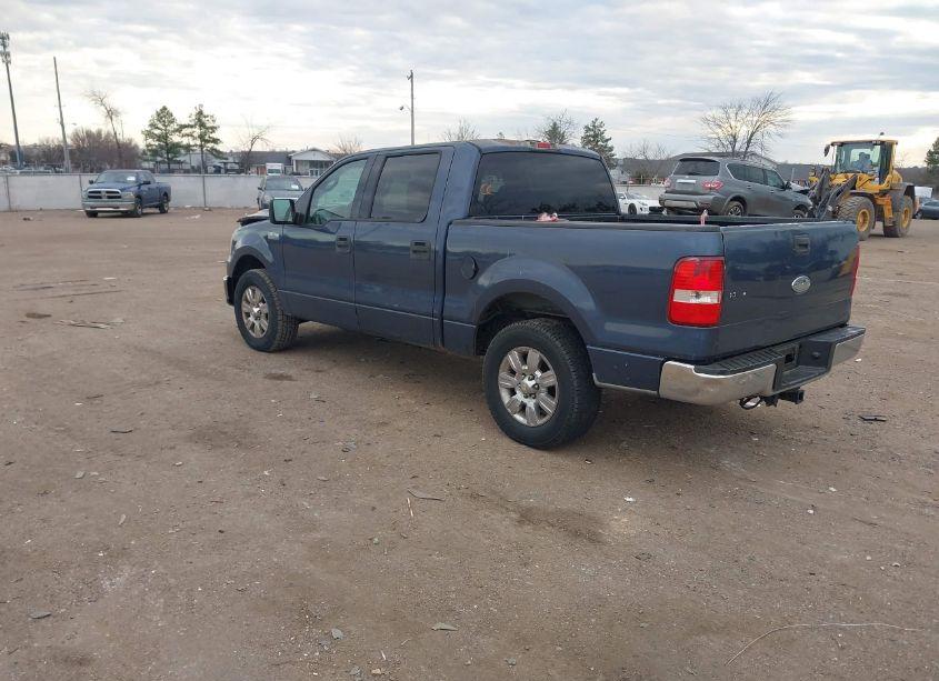 Photo 3 of 2004 Ford F-150 XLT (VIN 1FTRW12W64KA10412)