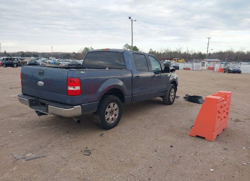 Photo 4 of 2004 Ford F-150 XLT (VIN 1FTRW12W64KA10412)