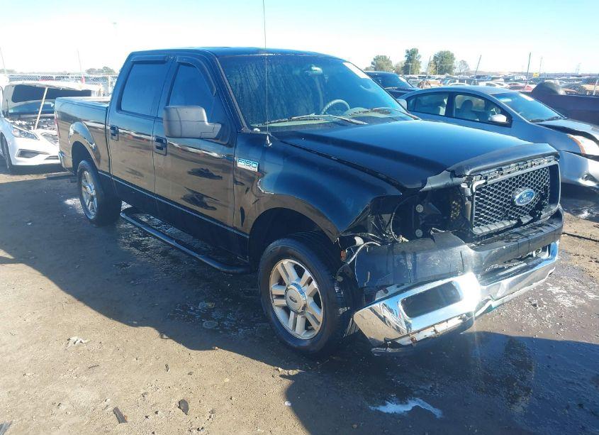 2004 Ford F-150 XLT (VIN 1FTRW12W64KC99176) main photo