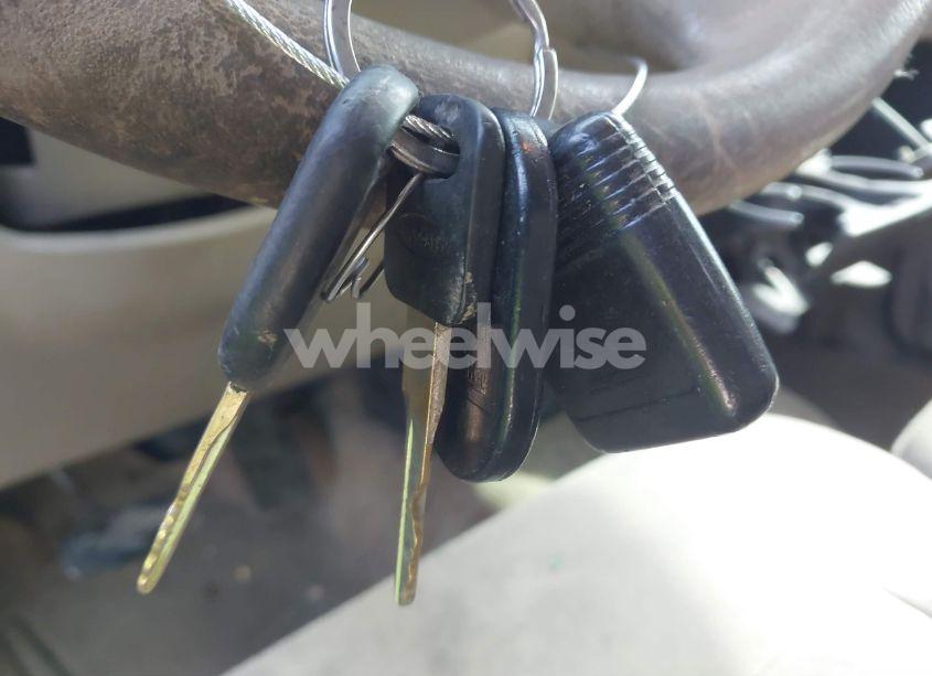 Photo 11 of 2005 Ford F-150 XLT (VIN 1FTRW12W65FA65470)