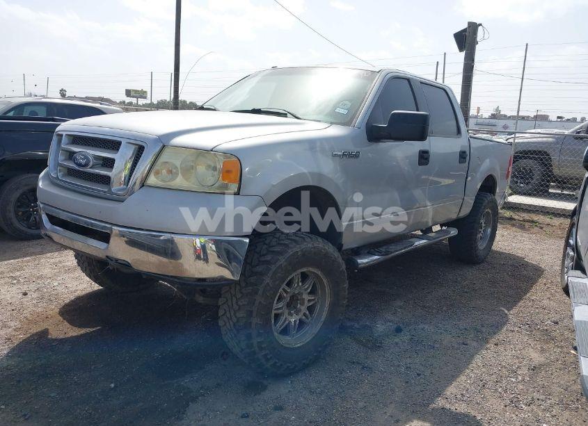 Photo 2 of 2007 Ford F-150 XLT (VIN 1FTRW12W67KD09189)