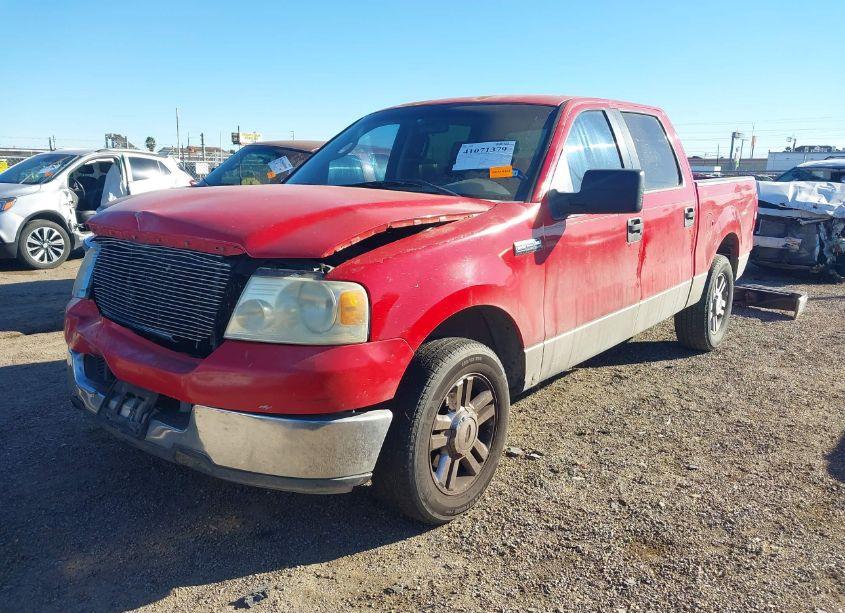 Photo 2 of 2005 Ford F-150 XLT (VIN 1FTRW12W85KC83353)