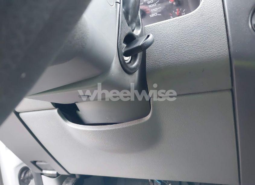 Photo 11 of 2005 Ford F-150 XLT (VIN 1FTRW12W85KE96691)