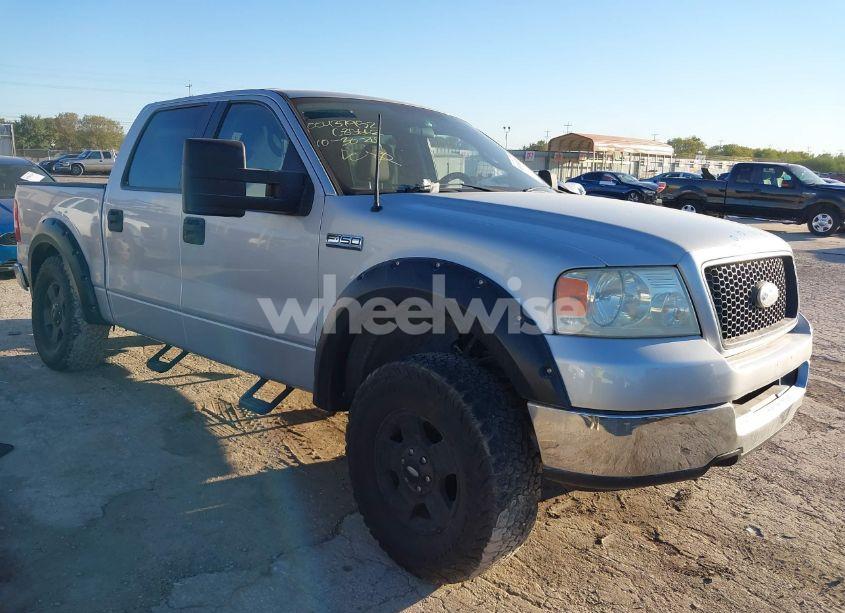 2005 Ford F-150 XLT (VIN 1FTRW12W95KC85662) main photo