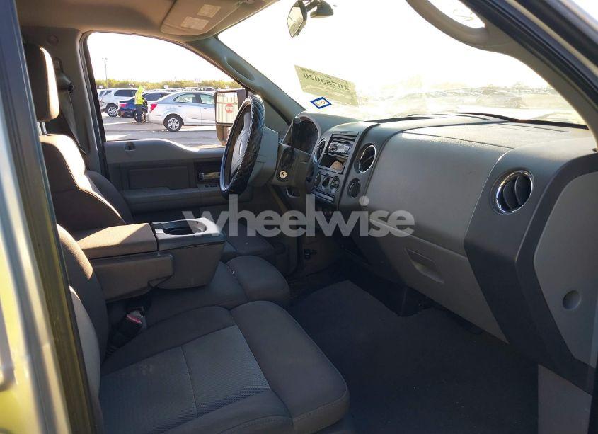 Photo 5 of 2005 Ford F-150 XLT (VIN 1FTRW12W95KC85662)