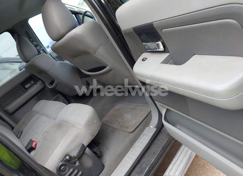 Photo 8 of 2006 Ford F-150 XLT (VIN 1FTRW12W96KD90008)