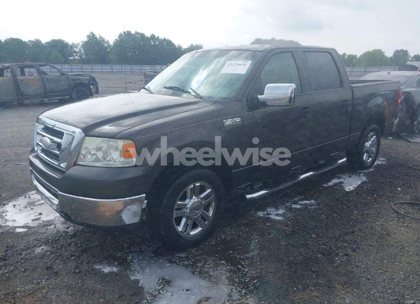 Photo 2 of 2007 Ford F-150 XLT (VIN 1FTRW12WX7KD23063)