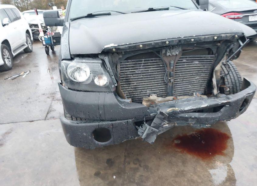 Photo 6 of 2007 Ford F-150 LARIAT (VIN 1FTRW14507FA00153)