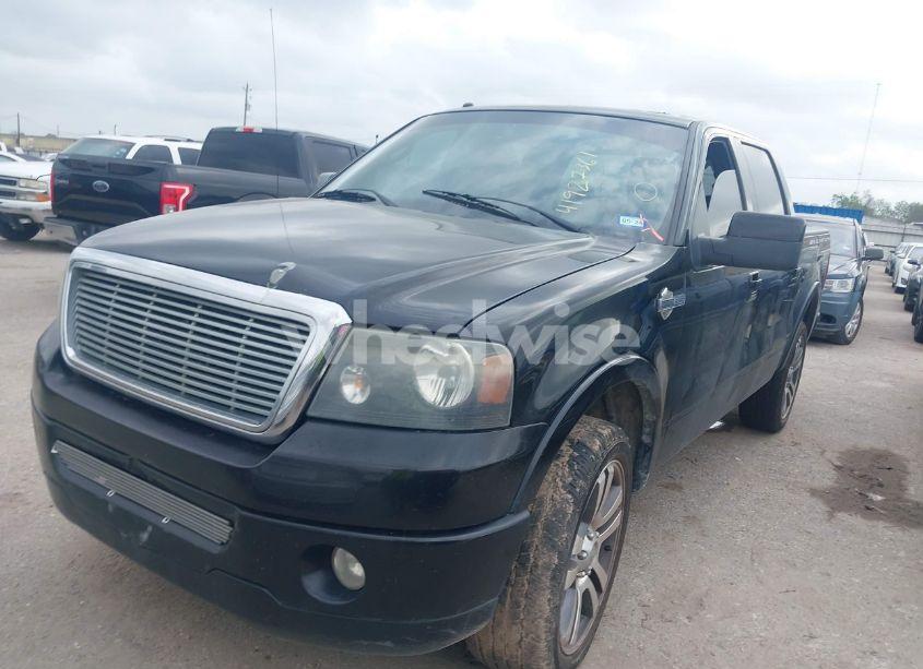 Photo 2 of 2007 Ford F-150 LARIAT (VIN 1FTRW145X7FA97880)