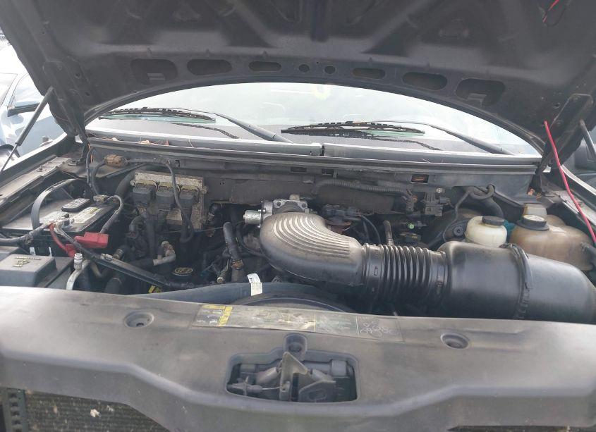 Photo 10 of 2004 Ford F-150 XLT (VIN 1FTRW14W04KC66087)