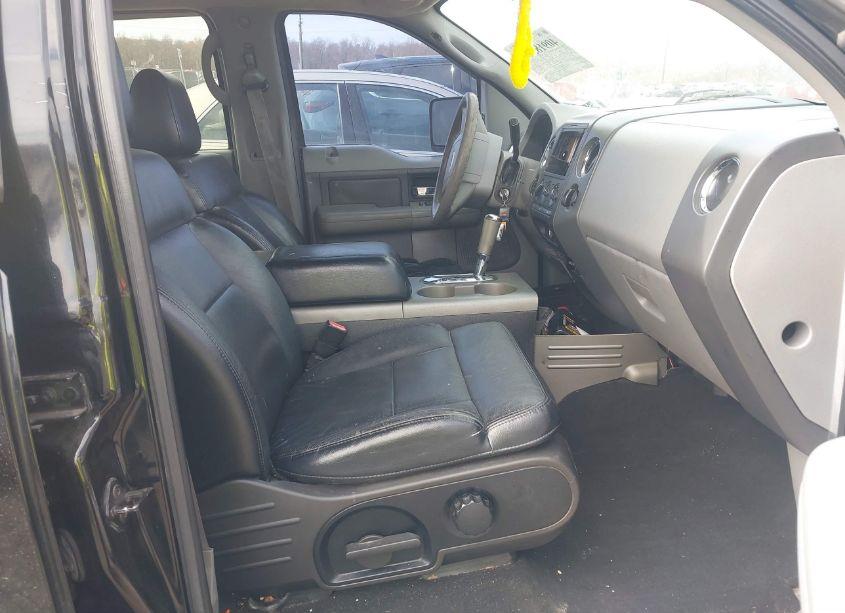 Photo 5 of 2004 Ford F-150 XLT (VIN 1FTRW14W04KC66087)