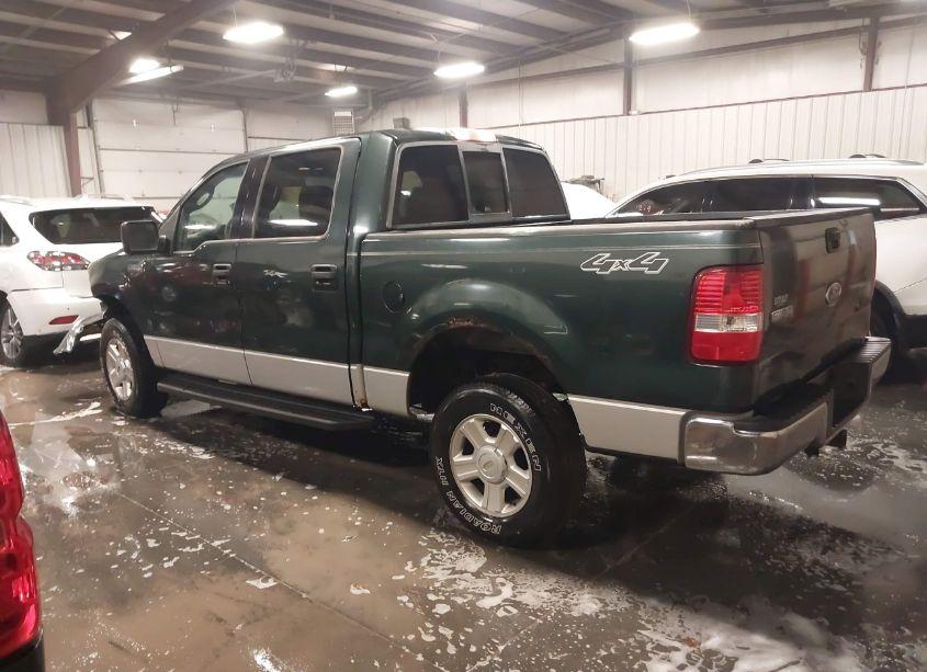 Photo 3 of 2004 Ford F-150 XLT (VIN 1FTRW14W04KC93645)