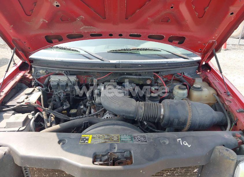 Photo 10 of 2004 Ford F-150 XLT (VIN 1FTRW14W04KD23937)