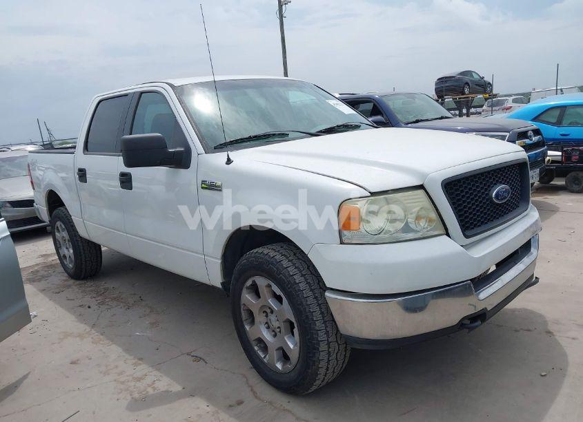 2005 Ford F-150 XLT (VIN 1FTRW14W05KE18760) main photo