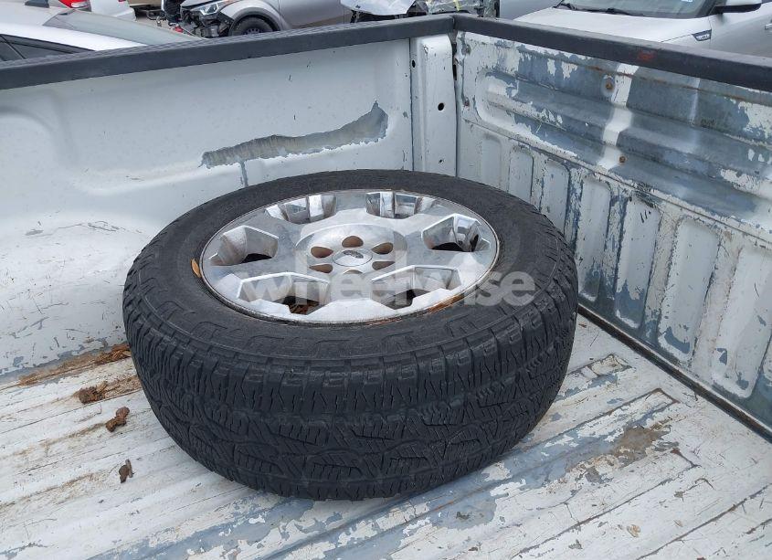 Photo 12 of 2005 Ford F-150 XLT (VIN 1FTRW14W05KE18760)