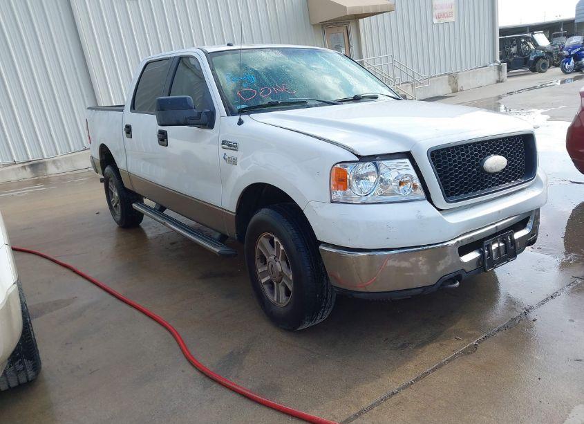 2006 Ford F-150 XLT (VIN 1FTRW14W26KC00546) main photo