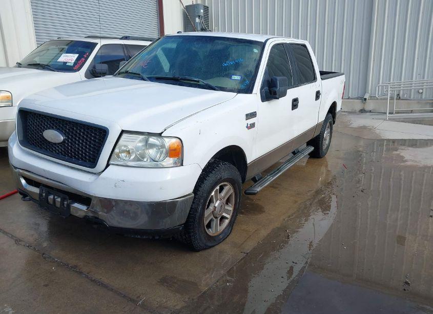 Photo 2 of 2006 Ford F-150 XLT (VIN 1FTRW14W26KC00546)