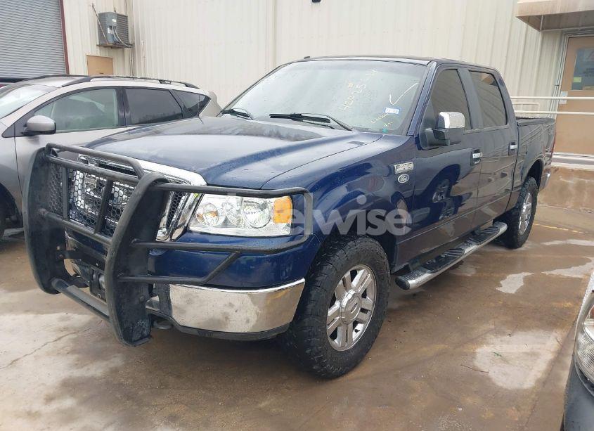 Photo 2 of 2007 Ford F-150 XLT (VIN 1FTRW14W47KD13710)