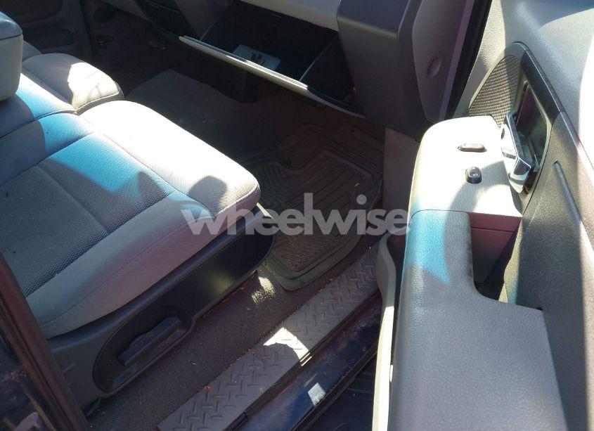 Photo 5 of 2006 Ford F-150 XLT (VIN 1FTRW14W66KD80646)