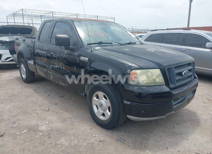 2004 Ford F-150 STX/XLT (VIN 1FTRX02W44KB73700) main photo