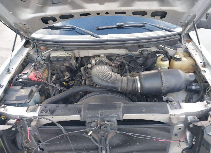 Photo 10 of 2006 Ford F-150 STX/XLT (VIN 1FTRX02W96KC85007)