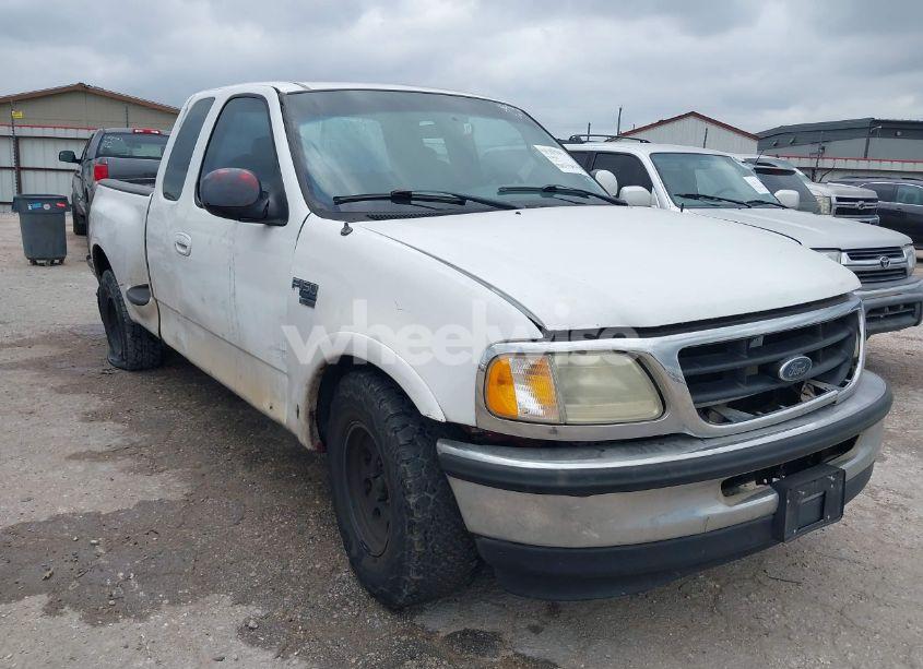 2002 Ford F-150 XL/XLT (VIN 1FTRX07262KB49014) main photo
