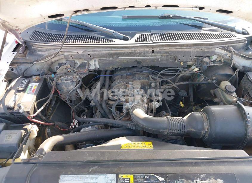 Photo 10 of 2002 Ford F-150 XL/XLT (VIN 1FTRX07262KB49014)