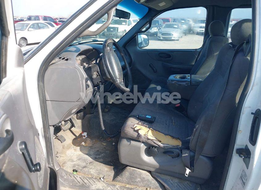 Photo 12 of 2002 Ford F-150 XL/XLT (VIN 1FTRX07262KB49014)