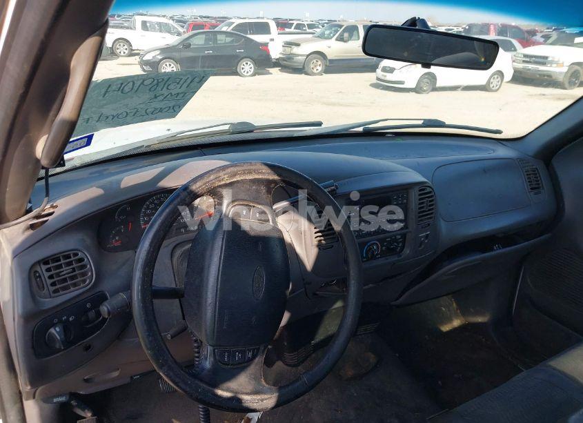 Photo 13 of 2002 Ford F-150 XL/XLT (VIN 1FTRX07262KB49014)