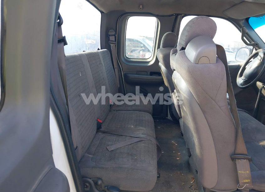 Photo 8 of 2002 Ford F-150 XL/XLT (VIN 1FTRX07262KB49014)