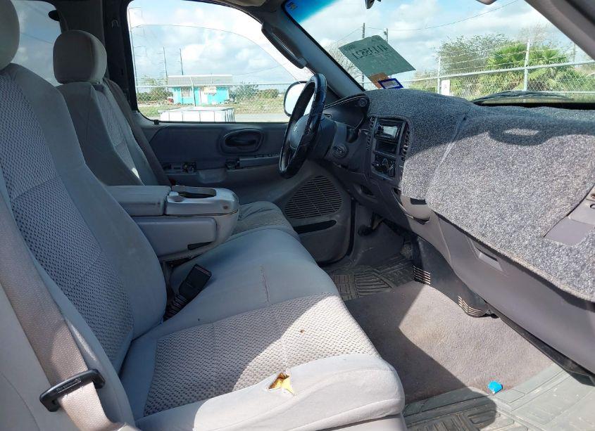 Photo 5 of 2003 Ford F-150 XL/XLT (VIN 1FTRX07293KD02082)