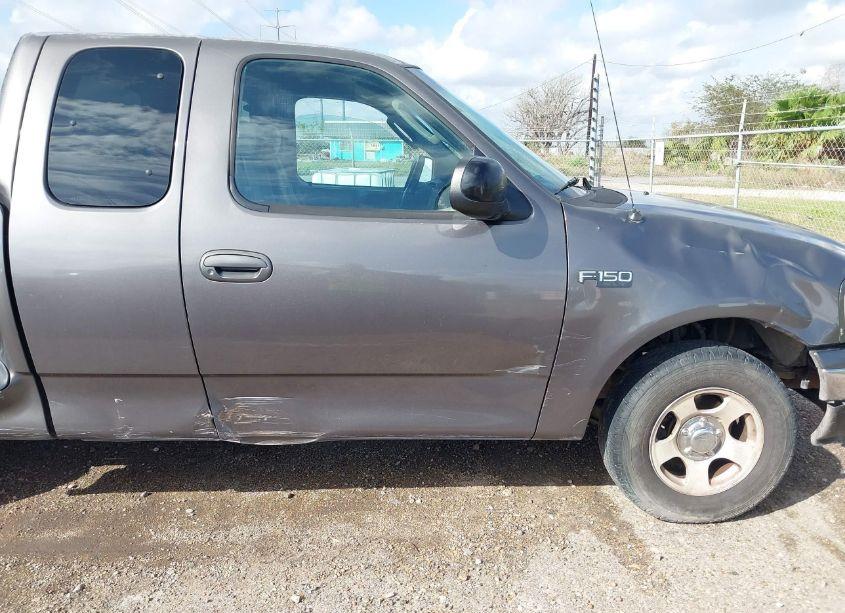 Photo 6 of 2003 Ford F-150 XL/XLT (VIN 1FTRX07293KD02082)