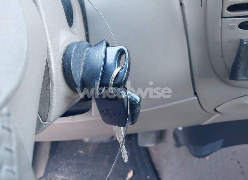 Photo 11 of 2000 Ford F150 N/A (VIN 1FTRX07L1YKA25749)