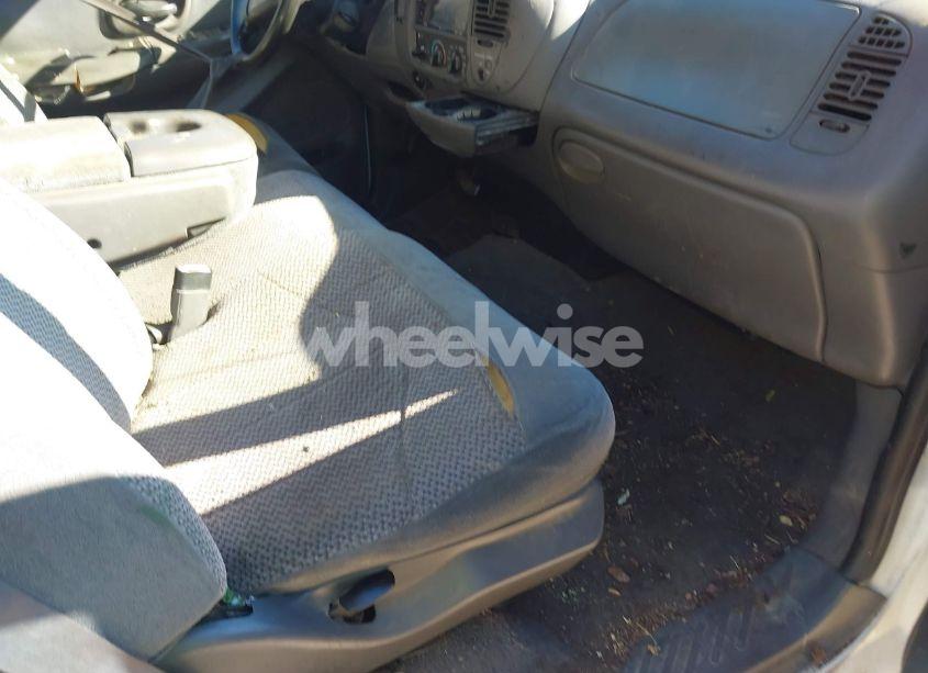 Photo 5 of 1999 Ford F-150 LARIAT/XL/XLT (VIN 1FTRX07L3XKC19116)