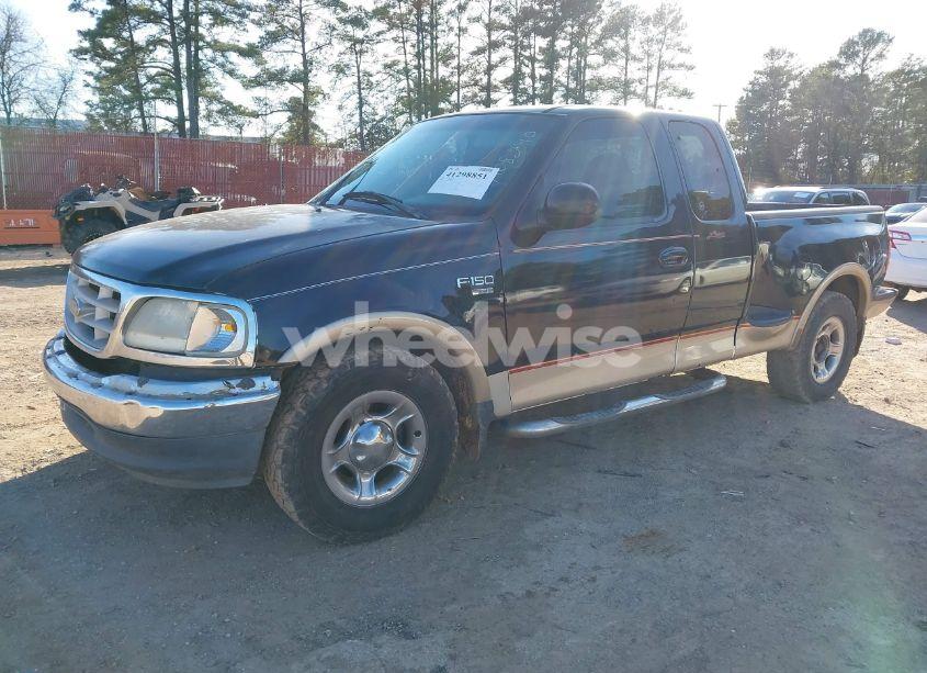 Photo 2 of 2000 Ford F-150 LARIAT/XL/XLT (VIN 1FTRX07LXYKA08240)