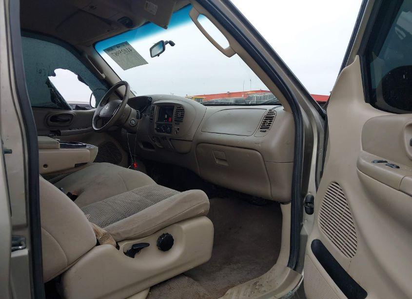 Photo 5 of 2003 Ford F-150 LARIAT/XL/XLT (VIN 1FTRX07W23KA15301)