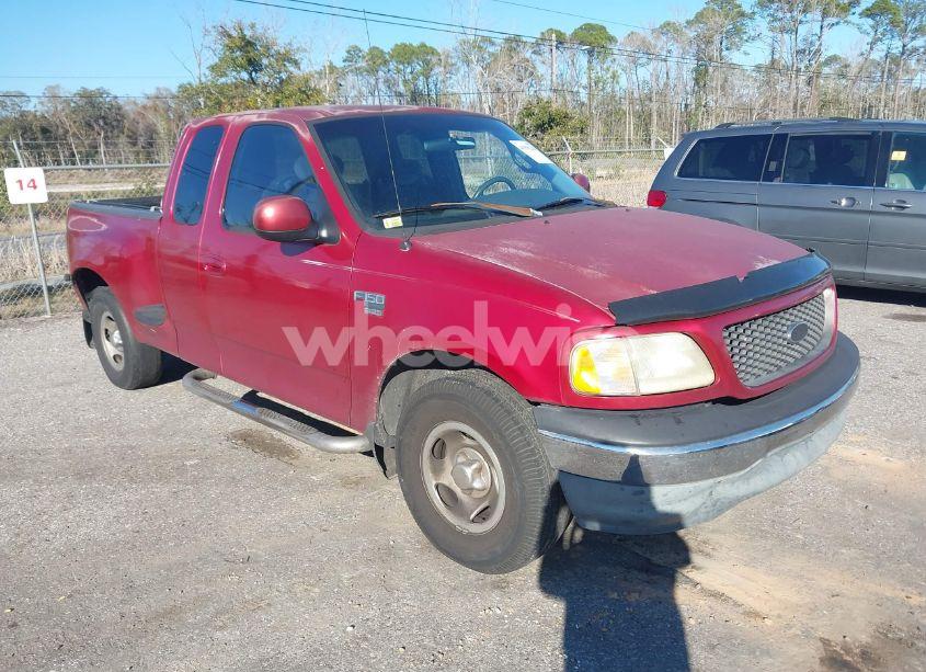 2002 Ford F-150 LARIAT/XL/XLT (VIN 1FTRX07W42KA88202) main photo