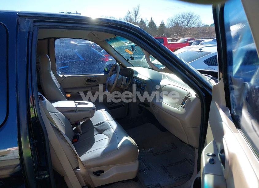 Photo 5 of 1999 Ford F-150 LARIAT/WORK SERIES/XL/XLT (VIN 1FTRX07W6XKB17013)