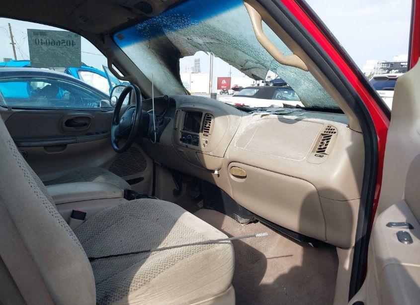 Photo 5 of 2000 Ford F-150 LARIAT/XL/XLT (VIN 1FTRX07W6YKA46140)