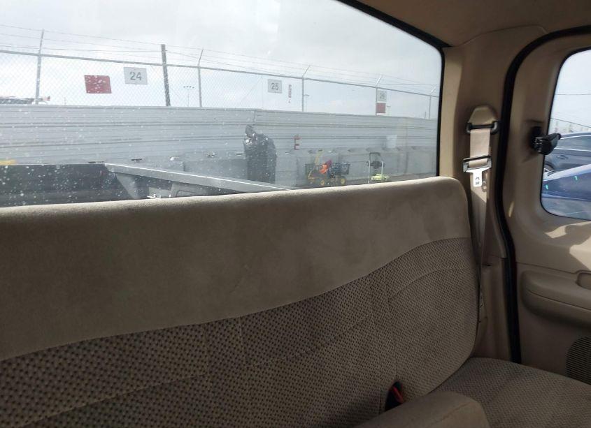 Photo 8 of 2000 Ford F-150 LARIAT/XL/XLT (VIN 1FTRX07W6YKA46140)