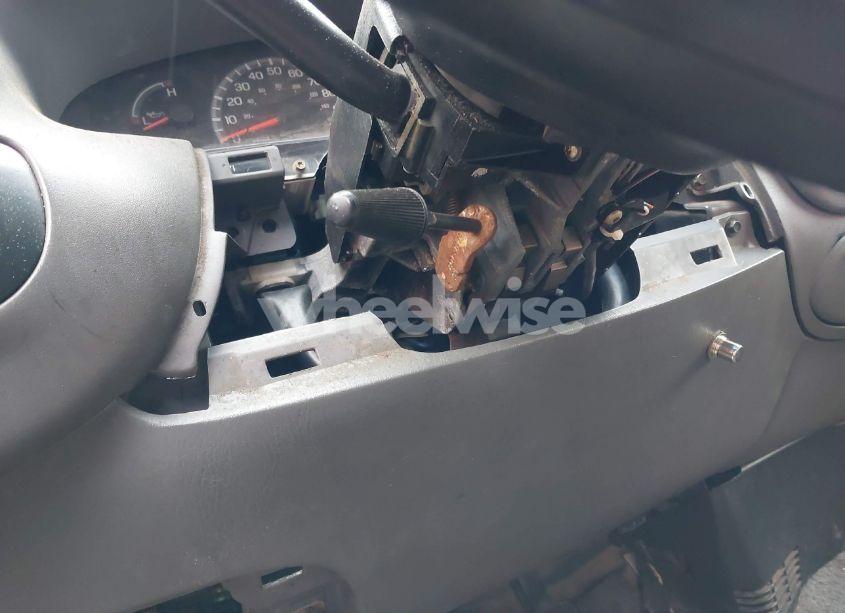 Photo 13 of 2000 Ford F-150 LARIAT/XL/XLT (VIN 1FTRX07W7YKA28407)