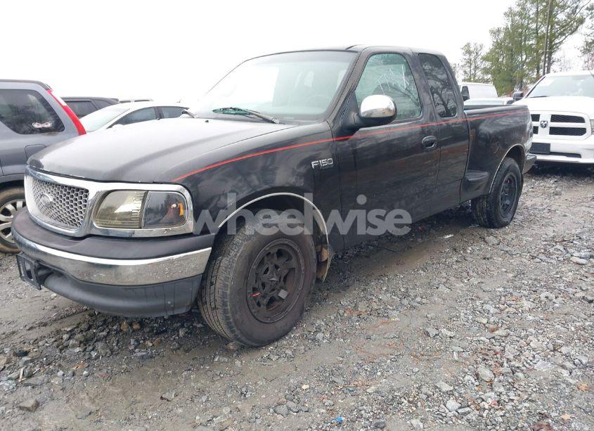 Photo 2 of 2000 Ford F-150 LARIAT/XL/XLT (VIN 1FTRX07W7YKA28407)