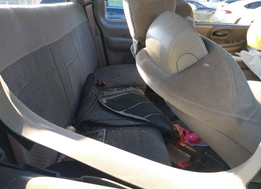 Photo 8 of 1999 Ford F-150 LARIAT/WORK SERIES/XL/XLT (VIN 1FTRX07W8XKB60591)