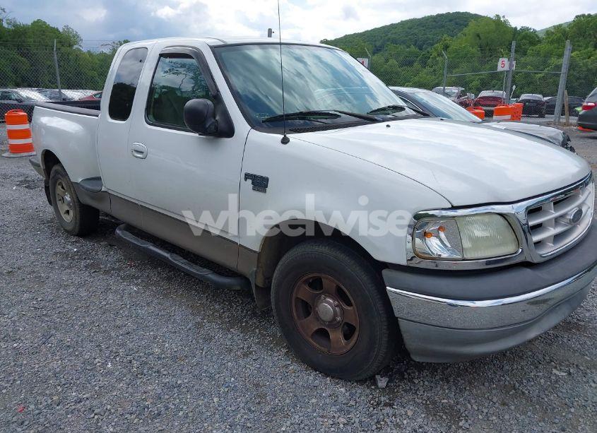 2003 Ford F-150 LARIAT/XL/XLT (VIN 1FTRX07WX3KD86058) main photo